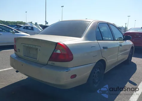 2000 Mitsubishi Mirage De from USA, damaged, VIN JA3AY26C6YU055291